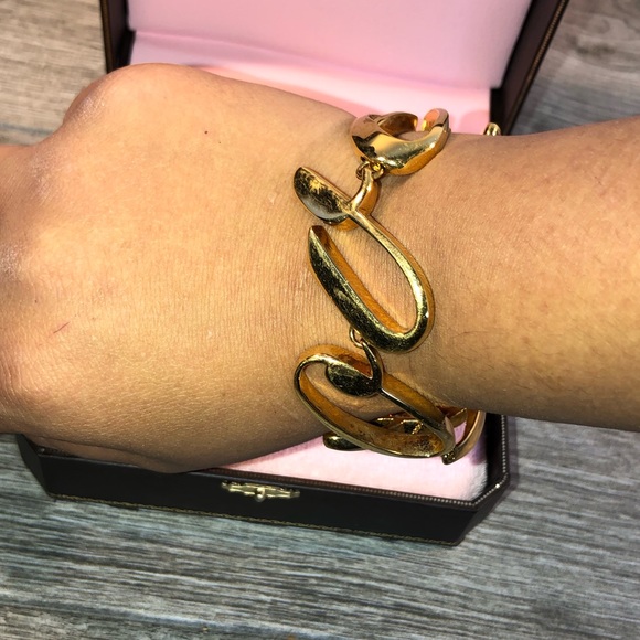 JUICY COUTURE BANGLES /NECKLACE NOT INCLUDED - Picture 6 of 8